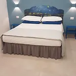 Partenope 10 4* Nápoly