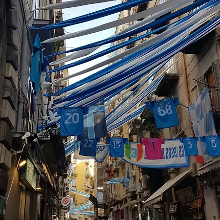 Partenope 10 Neapel