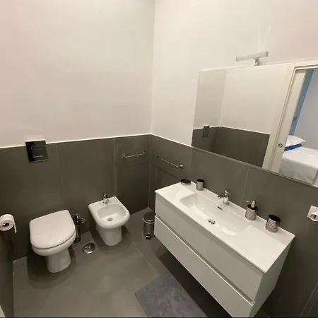 Affittacamere Partenope 10 4*